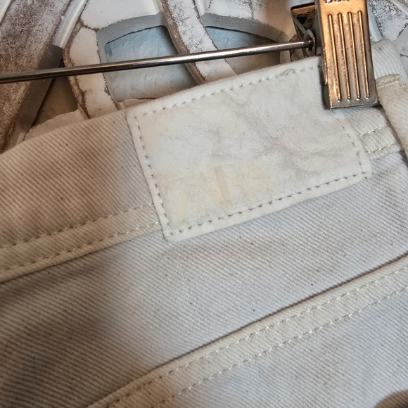 Zara Women’s High Waisted Straight Leg Frayed Hem Jean 6 - Picture 6 of 6